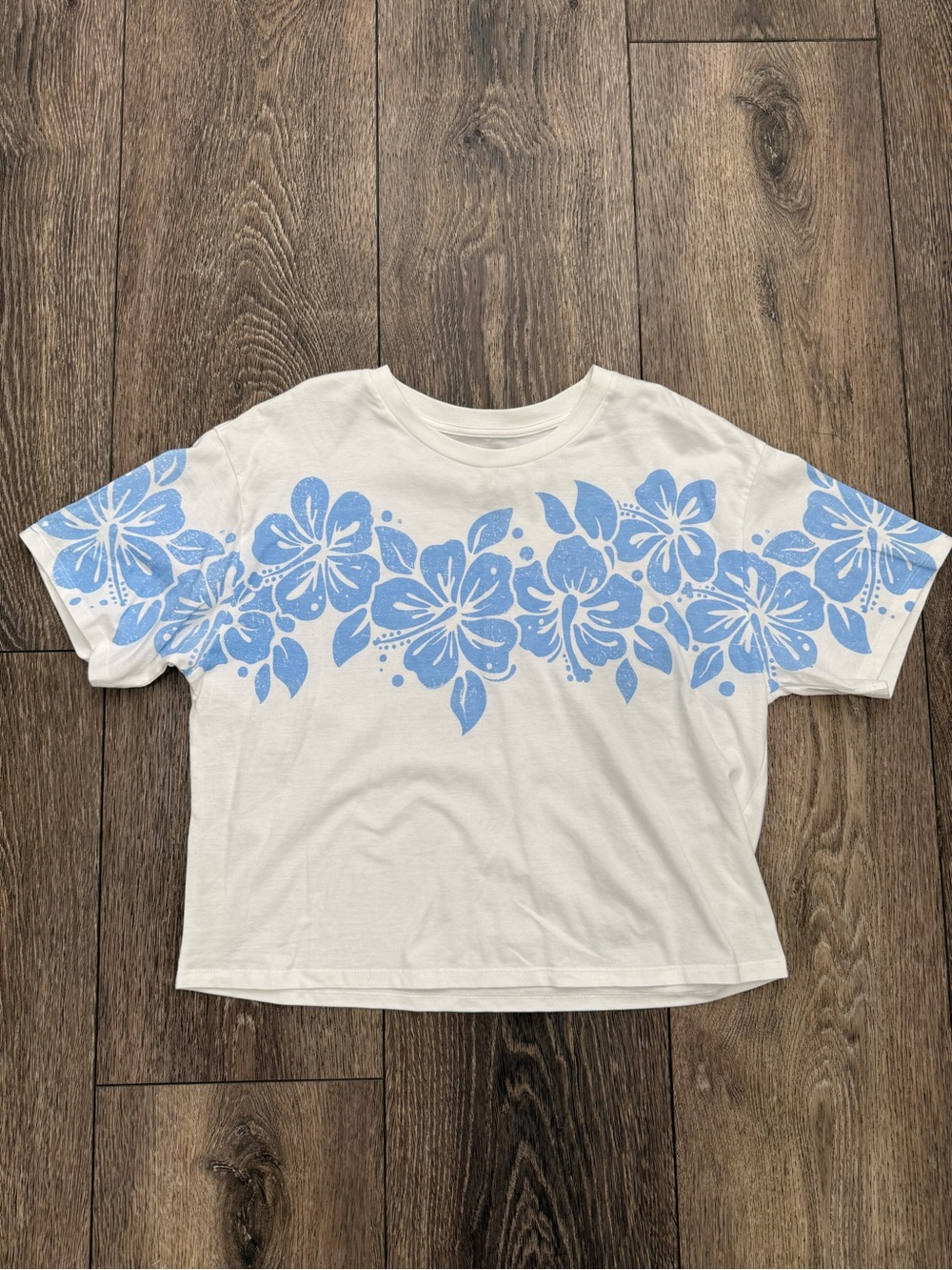 NWOT Organic Collective Blue Hibiscus Floral Boxy Tee Size Large
